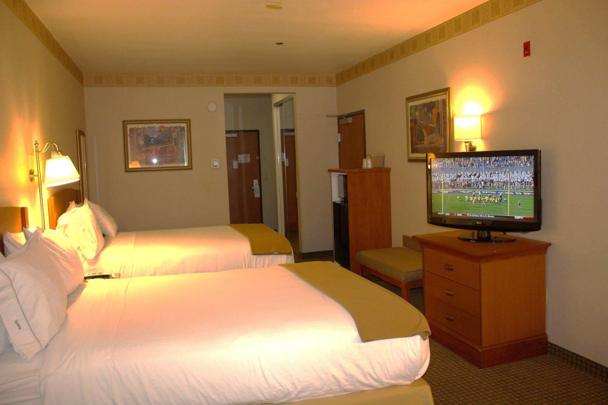 Holiday Inn Express Madera By Ihg Εξωτερικό φωτογραφία
